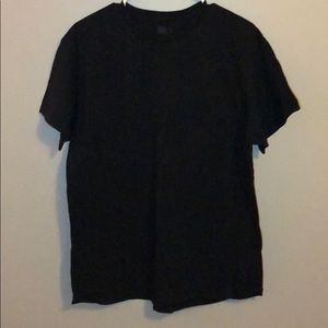Men’s black T-shirt